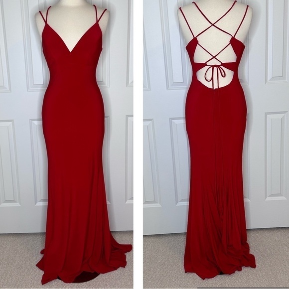 Faviana Long Mermaid Red Gown with Criss Cross Back Sz6 - Picture 1 of 14